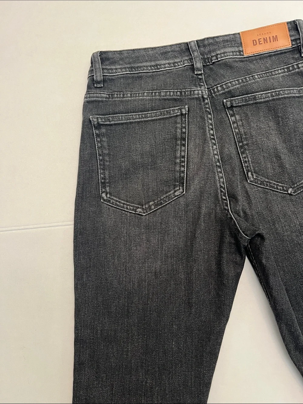 SEZANE DENIM BLACK/ GRAY JEANS SIZE 36=US 4